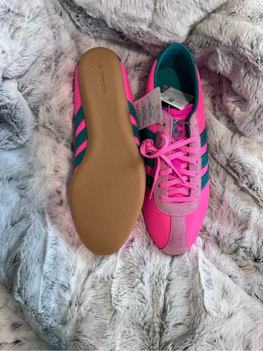 adidas Women’s Tokyo Athletic Sneakers 8.5W - Picture 4 of 5